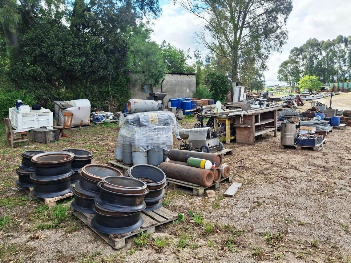 Lote de Artículos Varios en Exterior