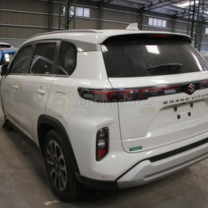 Suzuki Grand Vitara Blanco 2023 - Vehículo para Repuestos o Reparación - imagen 2