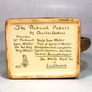 Jarra de Porcelana Royal Doulton Colección Charles Dickens - 14 cm - imagen 4