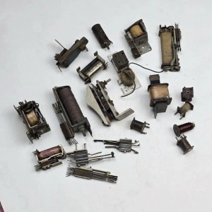 Lote de Bobinas y Relés Varios para Componentes Eléctricos - imagen 2