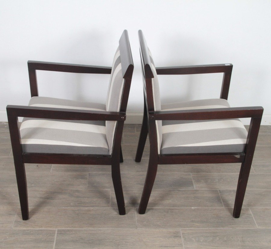 Sillas de living modernas con tapizado rayado - imagen 4