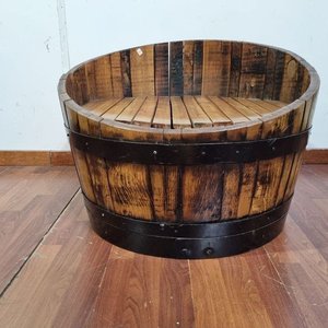 Asiento Puff Decorativo de Media Barrica de Madera Rústica con Almohadón - imagen 2