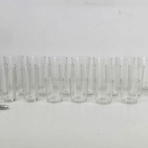 Lote anterior: Juego de Vasos de Vidrio Rayado Modernos