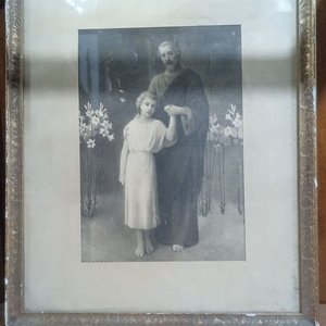 Lote anterior: obra devocional San José con el Niño Jesús (a menudo catalogada como el grabado o estampa n.° 3151), creada por el pintor francés Étienne Azambre