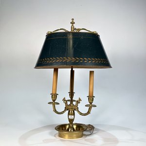 Lote anterior: Lámpara de Bronce Estilo Inglés, 3 Luces, Pantalla Cónica Verde