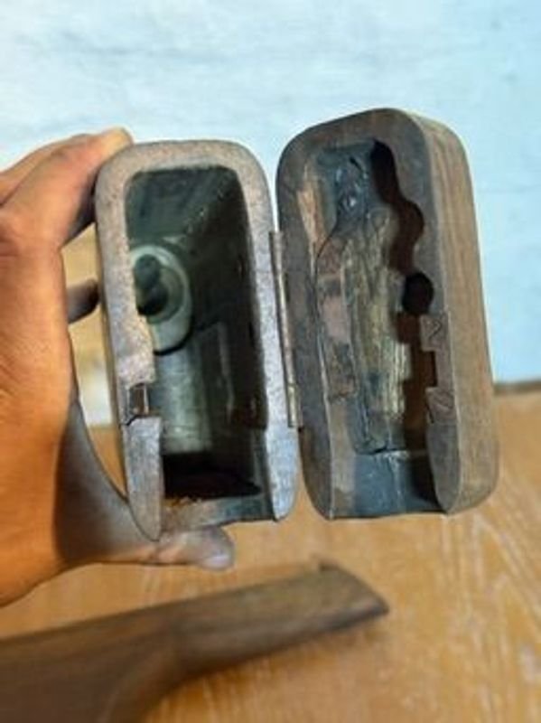 Lotes de madera con apertura trasera - Particular lote de 3 culatas - imagen 4