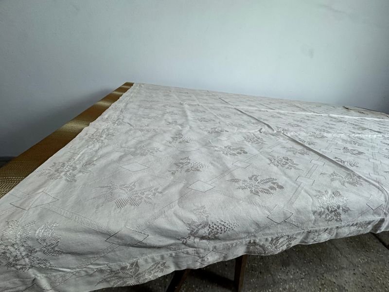 Antiguo mantel con seis servilletas - imagen 6