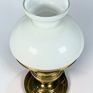 Lámpara de Bronce Tipo Palmatoria con Pantalla Opalina Blanca - imagen 2