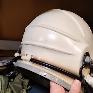 Casco Soviético Presurizado GSH-6 para Vuelos Estratosféricos con Contenedor Original - imagen 5