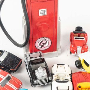 Colección de 10 Autitos Minichamps y Surtidor Mohawk Basoline a Escala 1/18 - imagen 2