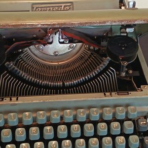 Máquina de Escribir Vintage Torpedo Alemana - Década de 1950 - imagen 7