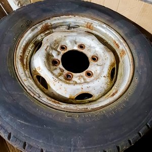 4 Llantas R15 con Cubiertas Bridgestone y Renoma - imagen 4