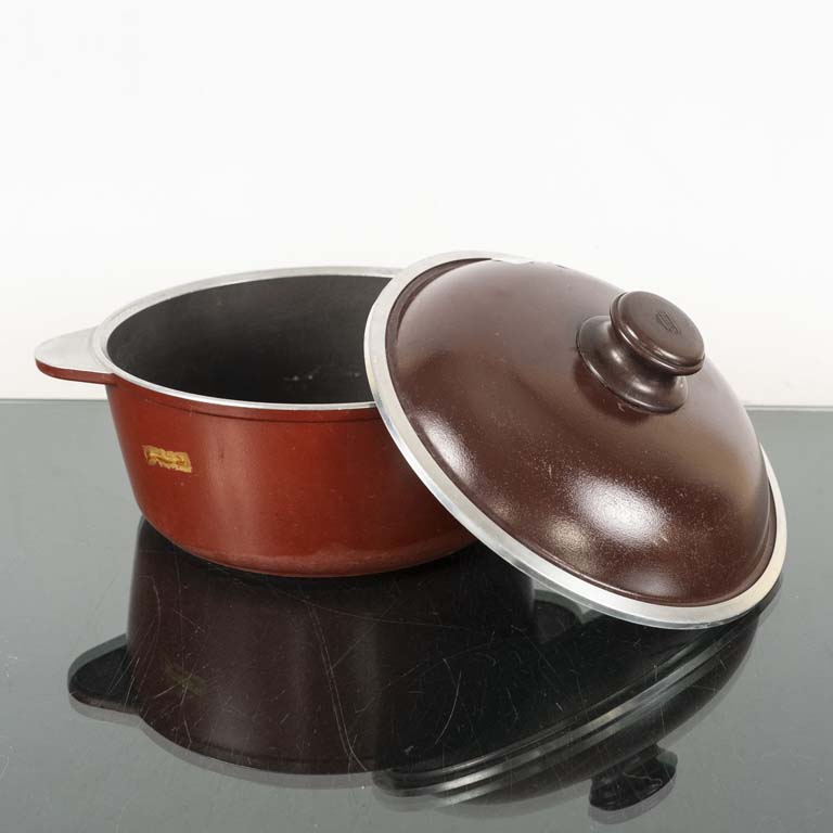 Lote anterior: Olla Essen con tapa de diferente color - Medidas: 26x11cm