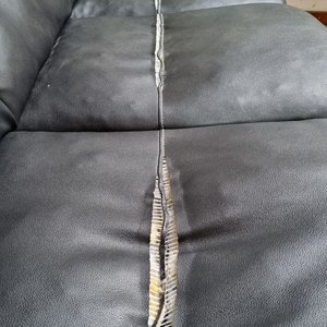Sillón de 3 Cuerpos Tapizado en Simil Cuero Negro - imagen 5