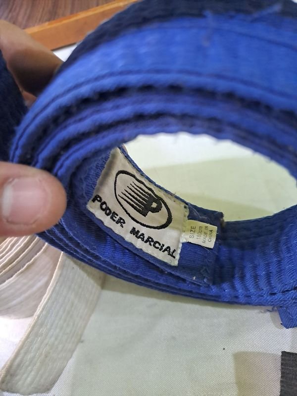 Accesorios deportivos para niños en excelente condición - imagen 2
