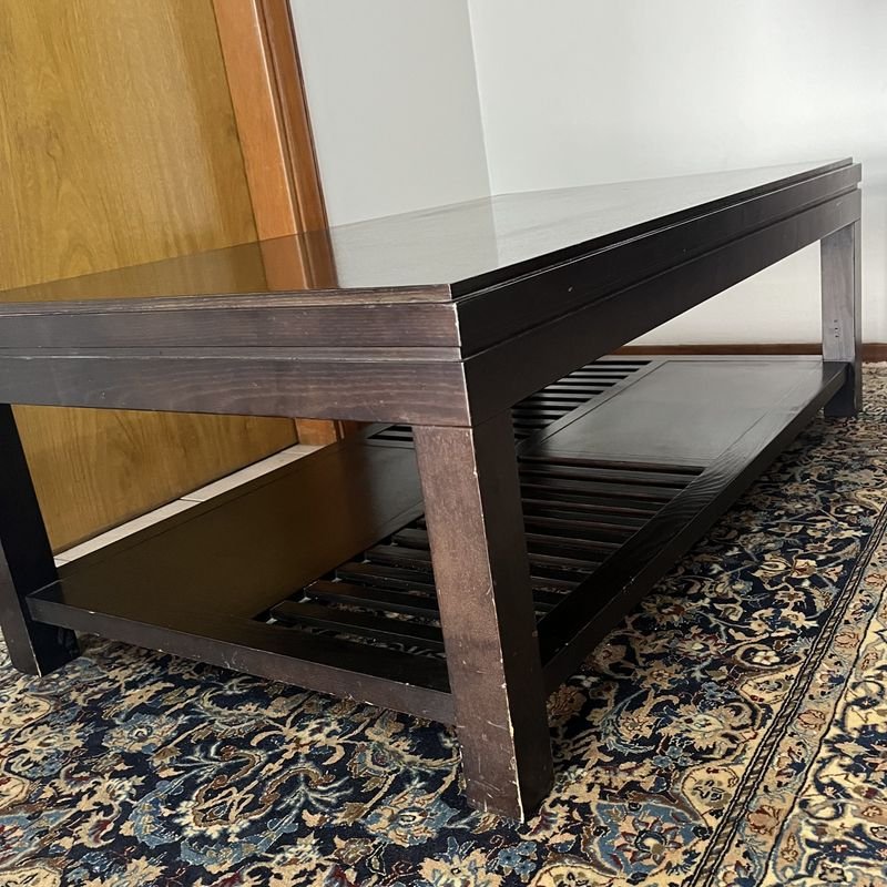 Mesa ratona en madera color tabaco con estante inferior - imagen 2