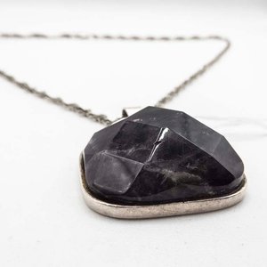 Cadena de Plata con Dije de Amatista Facetada - imagen 2