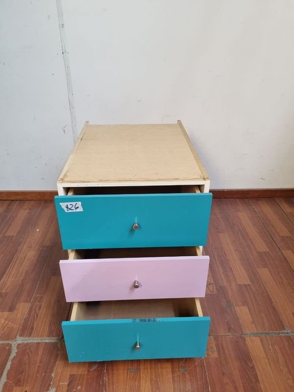 Comoda Infantil 3 Cajones de Madera - imagen 2