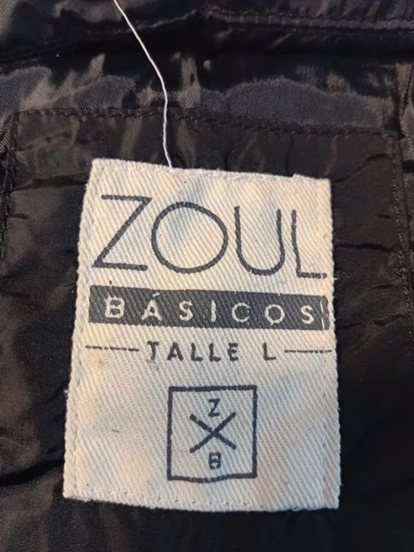 Campera de ZOUL BÁSICOS con capucha - imagen 3