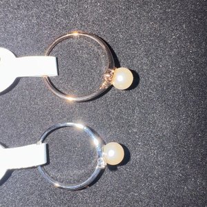 Lote anterior: Anillos con Perlas y Circones - Diseño Elegante