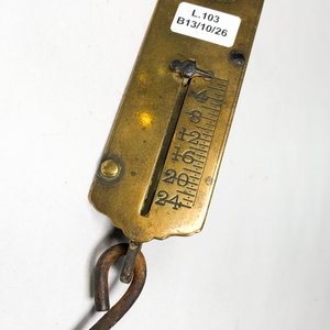 Balanza de Colgar Antigua Salter's Improved en Bronce y Metal - 24 Onzas - imagen 4
