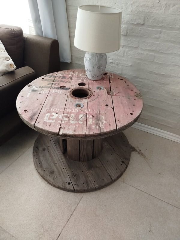 Mesa Rústica para Decorar tu Hogar - imagen 3