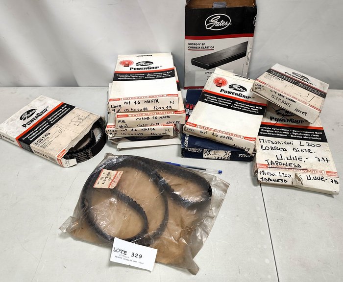 Lote de 11 Correas de Distribución Gates para Mitsubishi