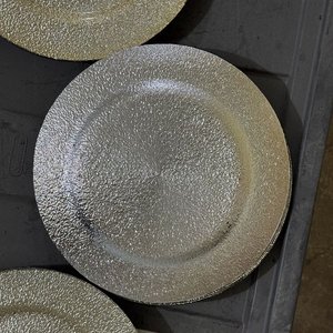 Platos de Vidrio Dorados con Textura - imagen 12