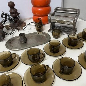Lote de Vajilla, Aplique de Luz, Máquina de Pastas y Más - imagen 10