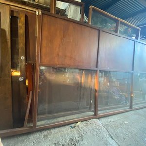 Lote anterior: Mampara de Madera y Vidrio de 4 metros