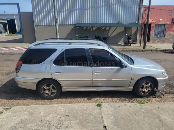 Peugeot 306 Station Wagon Plata - imagen 1