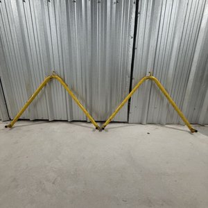 Estructura de Gancho para Pallets Metálica Amarilla - imagen 5