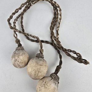 Antiguas Boleadoras Criollas con Tres Bolas - imagen 2