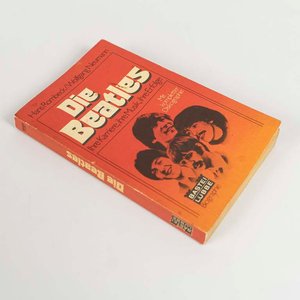 Lote siguiente: Libro "Die Beatles" - Biografía Completa en Alemán e Inglés