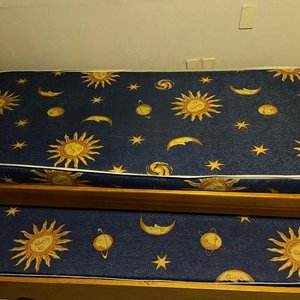 Cama Marinera de Madera con Dos Colchones Estrellados - imagen 4