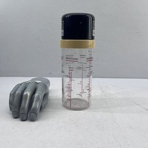 Coctelera de Acrílico William Lawson's con Medidas para Tragos - imagen 2