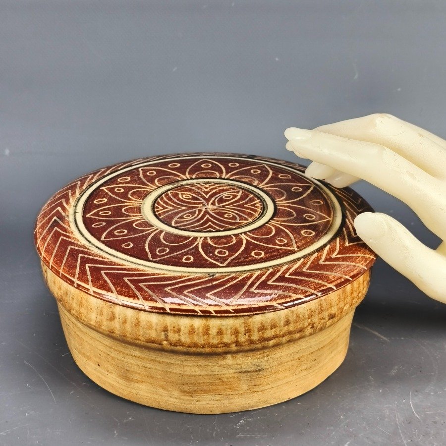 Item 18726 - Image 2