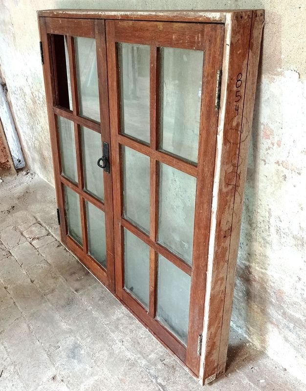 Item 900218 - Image 1