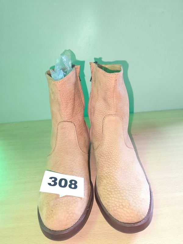 Item 846655 - Image 0