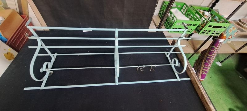 Ganchera metálica de acabado azul claro - imagen 3