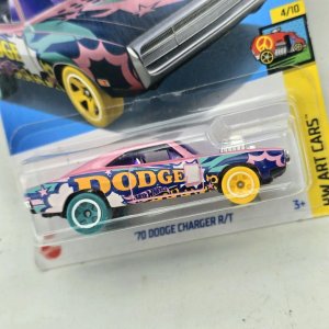 Hot Wheels Dodge Charger R/T '70 HW Art Cars - imagen 2