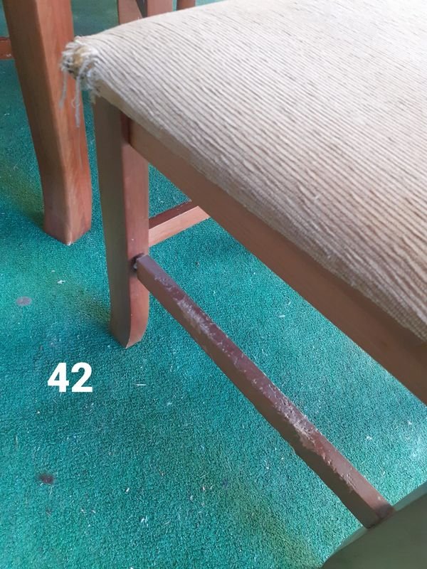 Mesa de comedor con sillas en excelente estado - imagen 3
