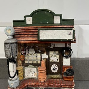 Lote siguiente: Adorno de Yeso Estación de Servicio Shell