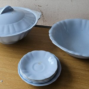 Sopera, Bowl y 5 Platillos de Loza Inglesa Celeste - imagen 2
