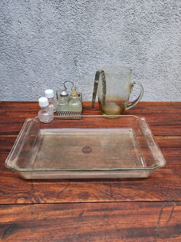 Fuente Rectangular Pyrex con Jarra y Saleros
