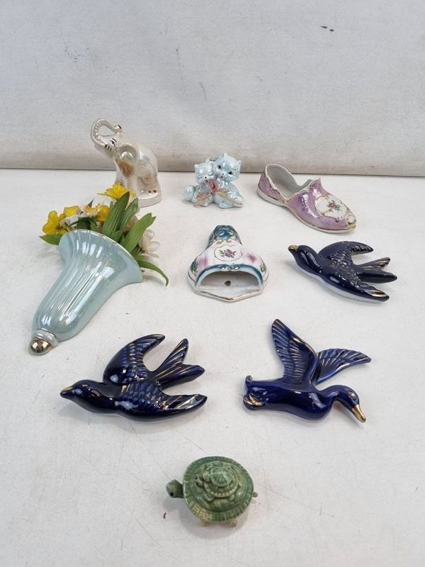 Lote Variado: Objetos Decorativos y Tocador en Cerámica y Porcelana - imagen 1