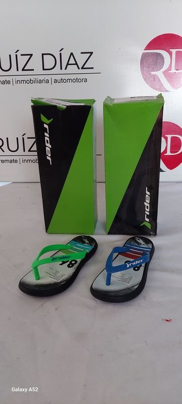 Lote anterior: Zapatos de playa B22- 2 Calzado talle 23