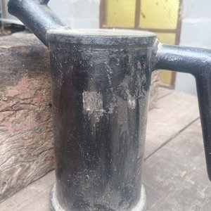 Aceitera Ferroviaria Antigua de Hierro Fundido - imagen 4