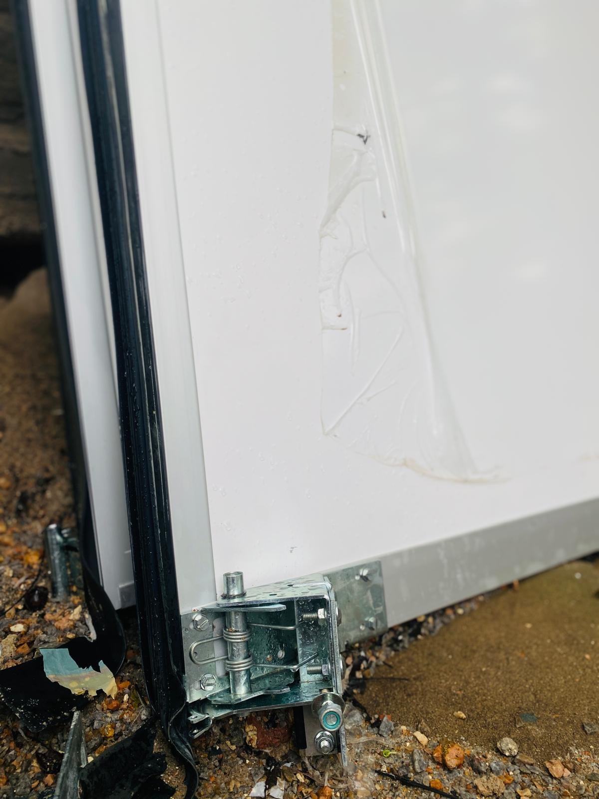 Item porton-seccional-elevadizo-2-hojas - Image 2