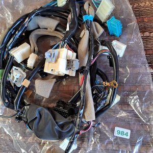 Lote siguiente: Arnés de Cables Automotriz con Conectores Varios